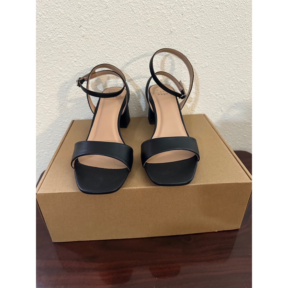 A New Day Womens Black Block Heel Ankle Strap Sandals Square Toe Size 8.5